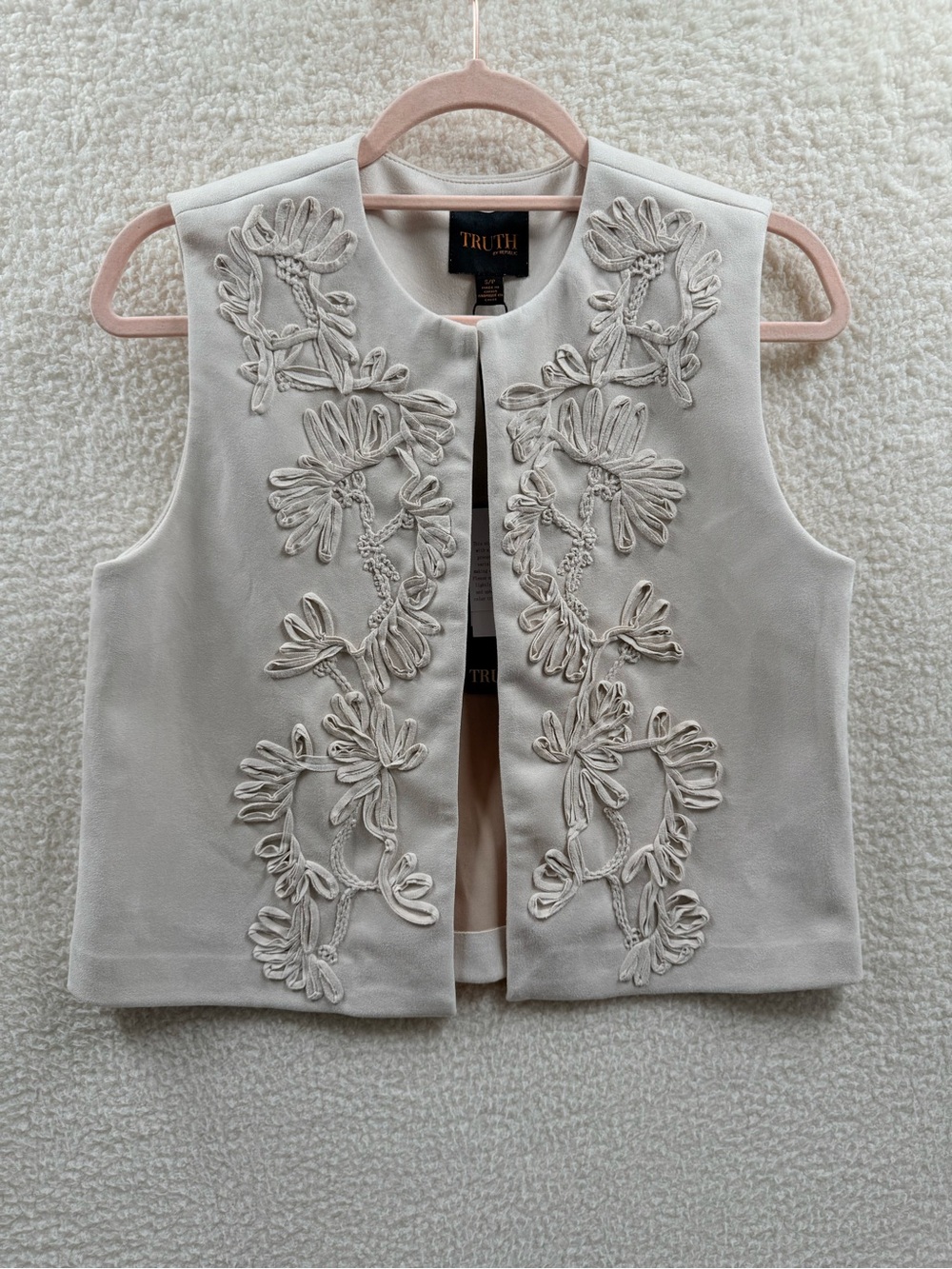 Truth Cream/Tan Faux Leather suede Vest with Floral Embroidery -  Size S Nwt